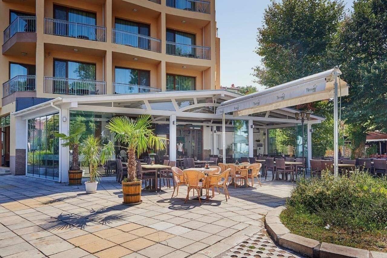 Paradise Hotel & Relax Center Pomorie Eksteriør bilde