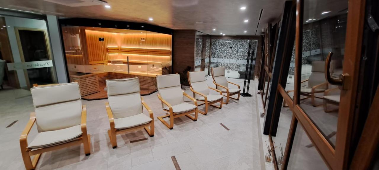 Paradise Hotel & Relax Center Pomorie Eksteriør bilde