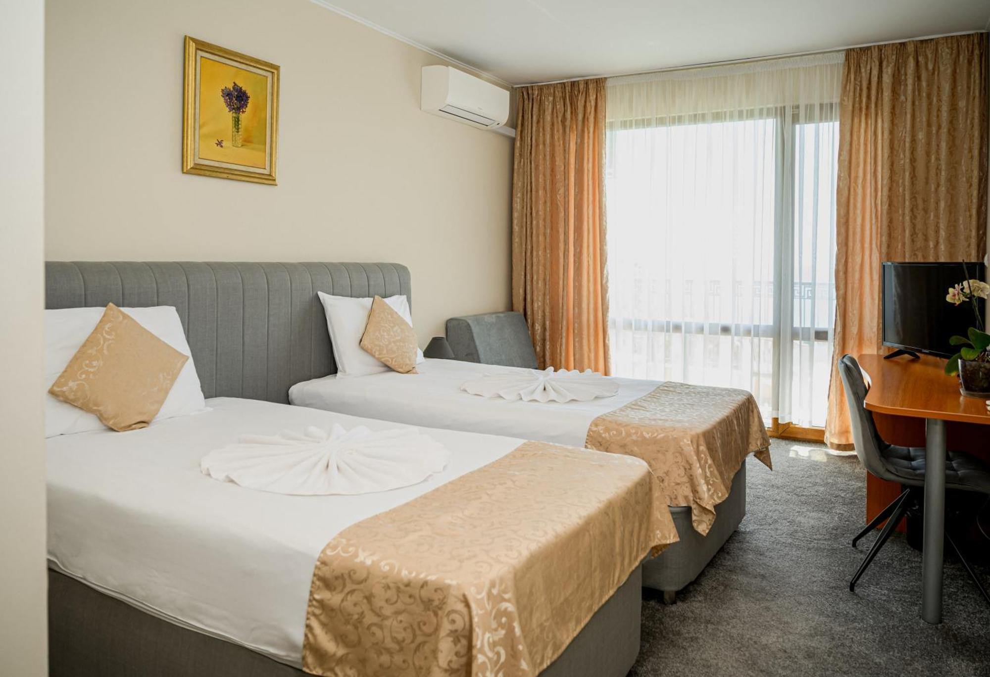 Paradise Hotel & Relax Center Pomorie Eksteriør bilde