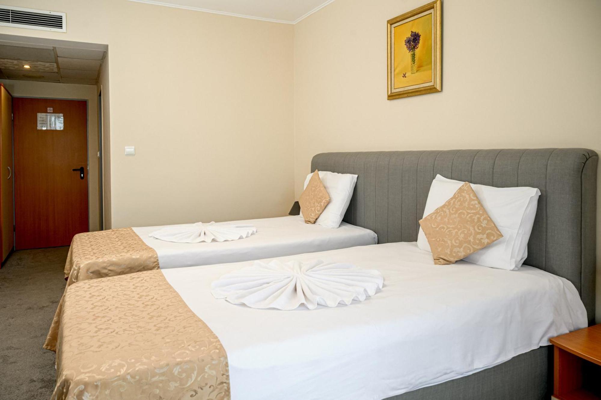 Paradise Hotel & Relax Center Pomorie Eksteriør bilde